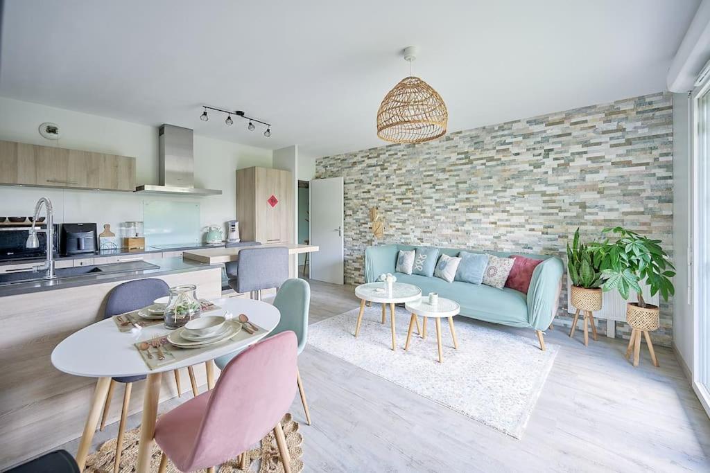 Апартаменты Le Cocon Boheme Chic Сартрувиль Экстерьер фото